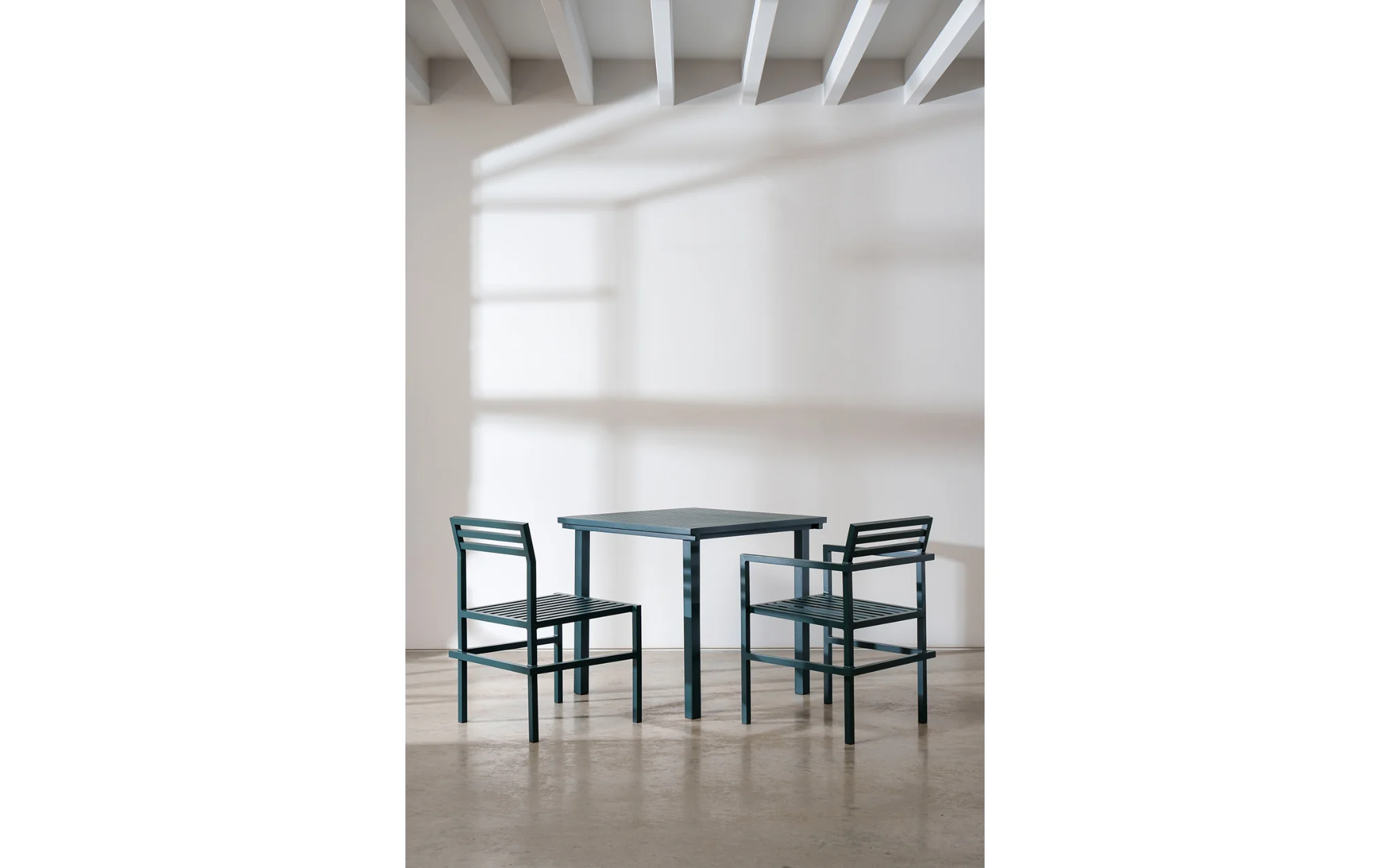 19 Outdoors dining armchair - Image 13
