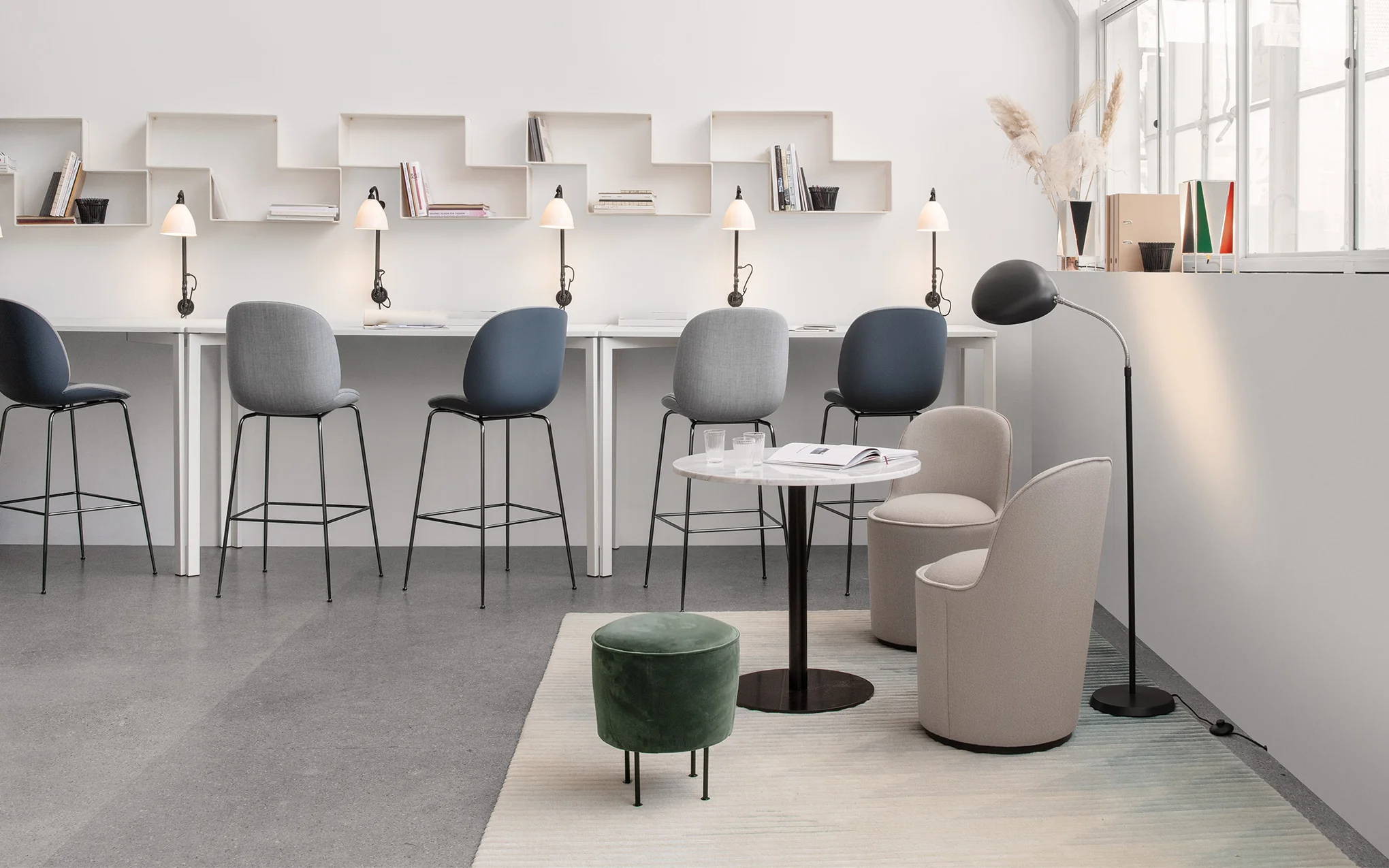 Beetle bar chair - upholstered - Image 10