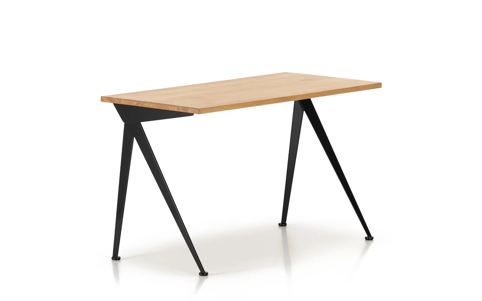 Compas Direction desk