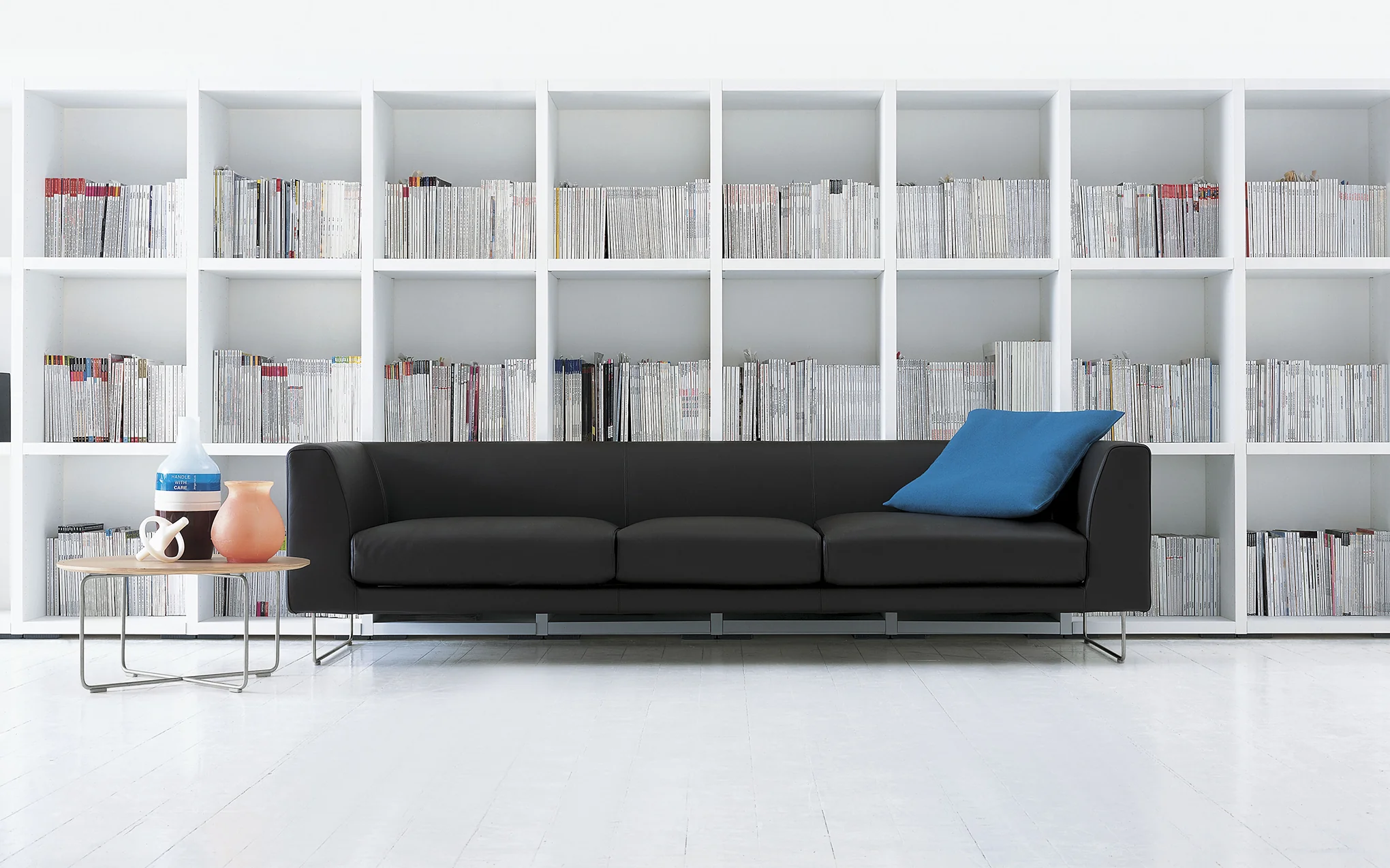 Elan three seat sofa - wide - Image 2