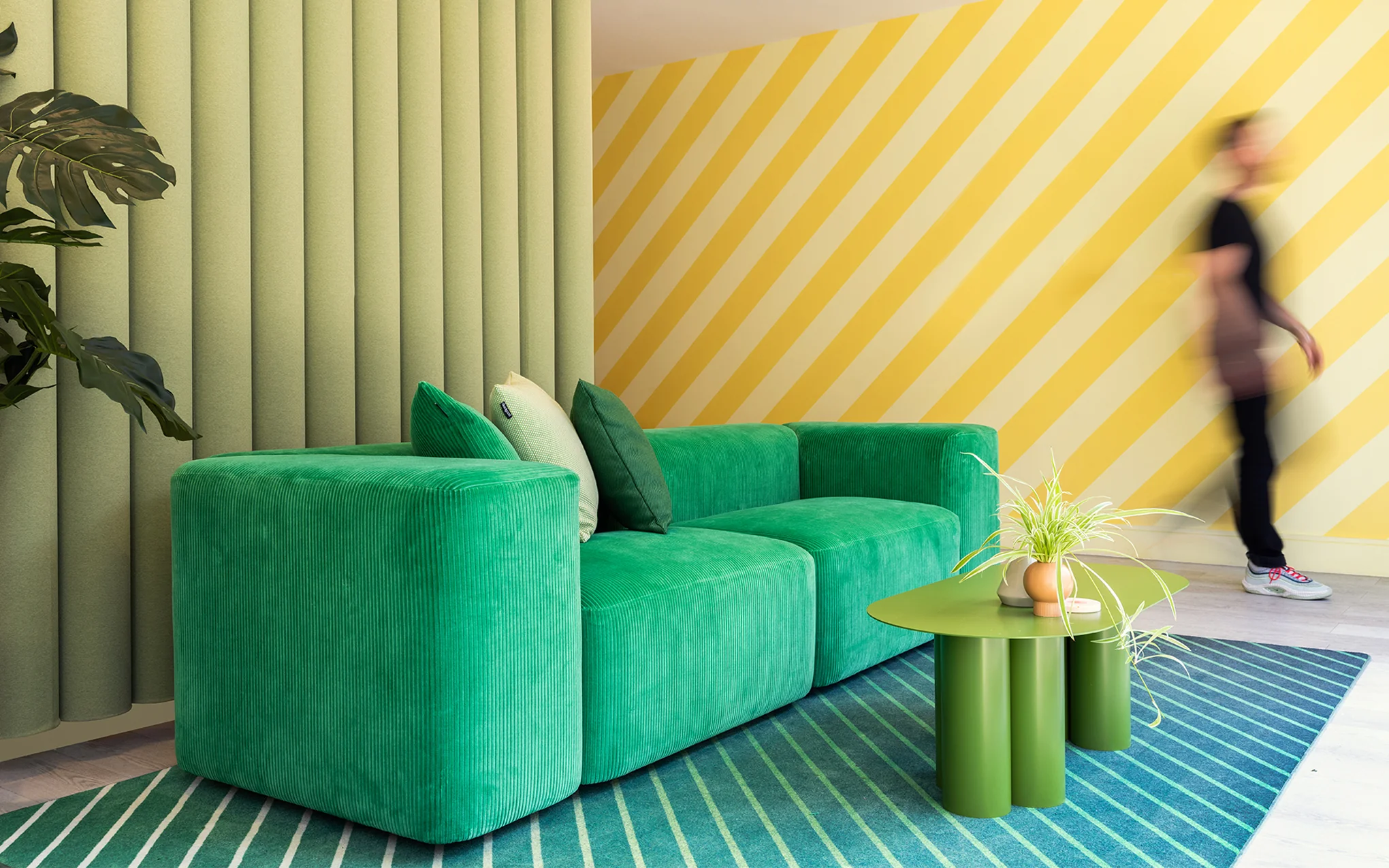 Folk sofa - Image 2
