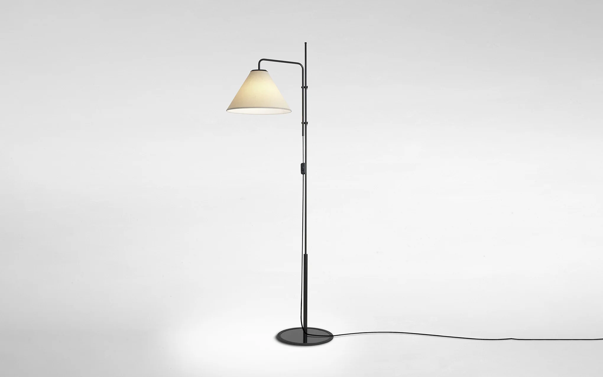 Funiculí floor lamp - fabric shade - Image 2