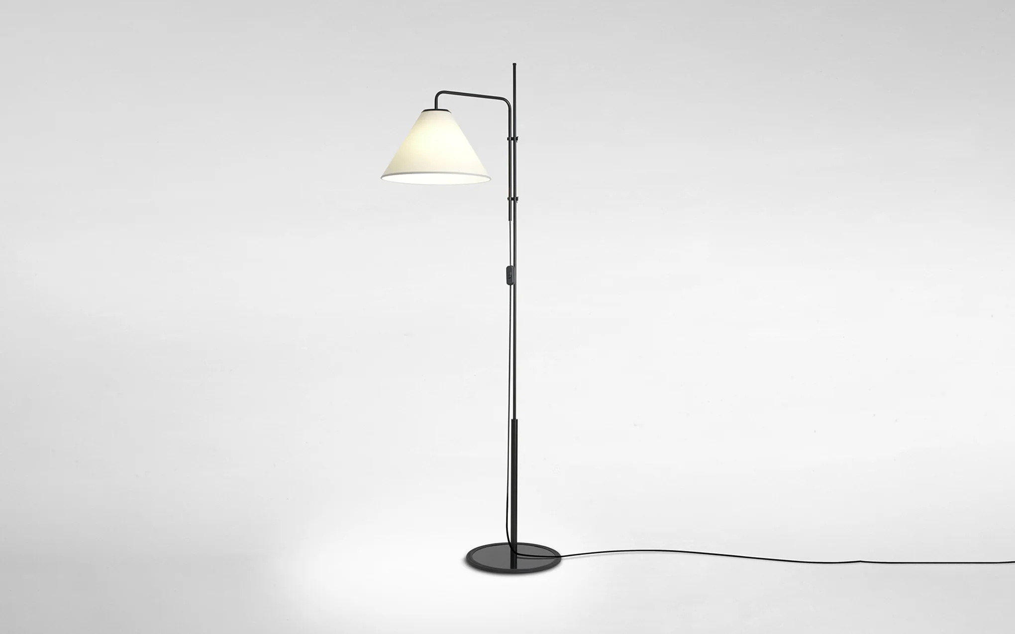 Funiculí floor lamp - fabric shade - Image 4