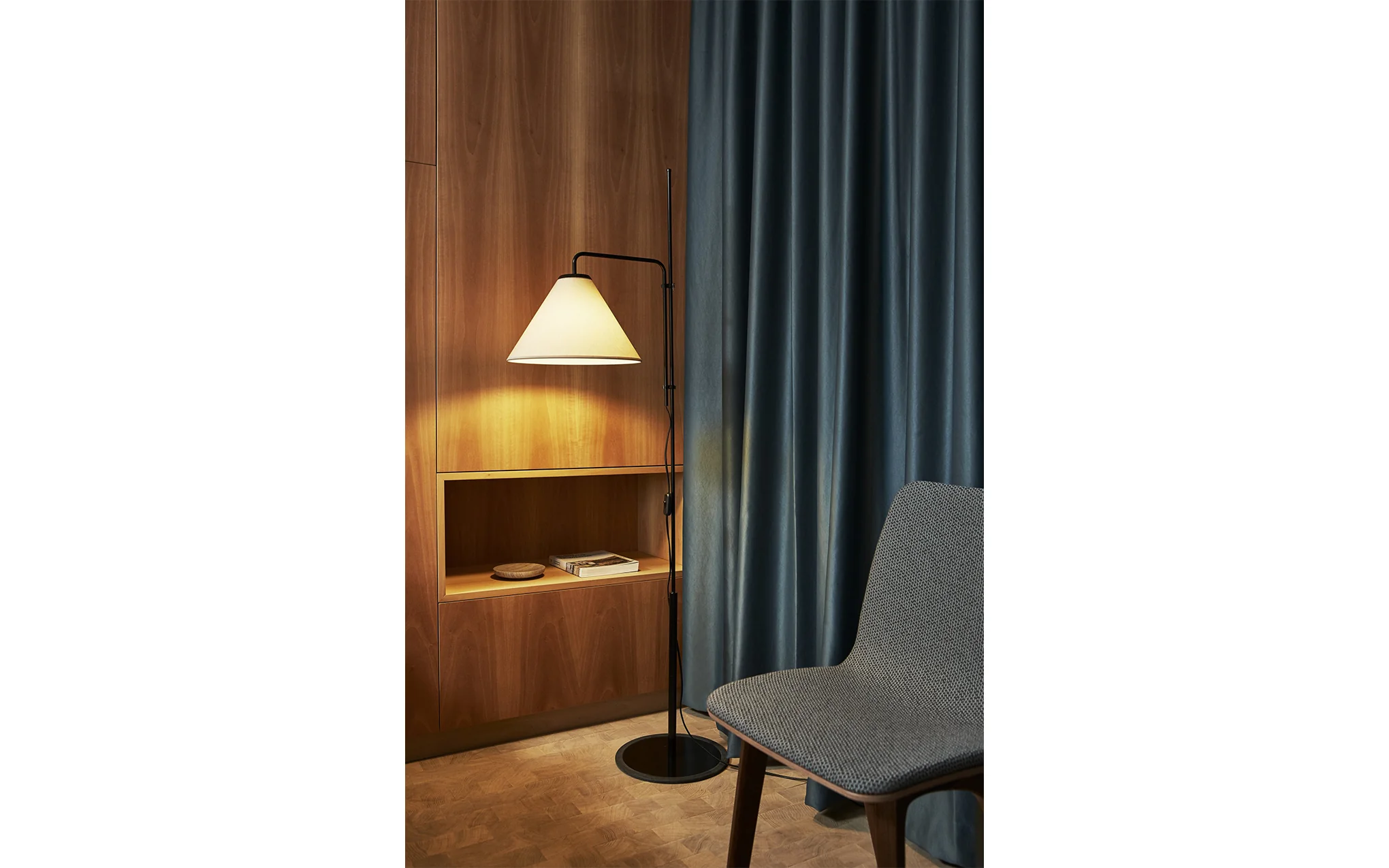 Funiculí floor lamp - fabric shade - Image 6