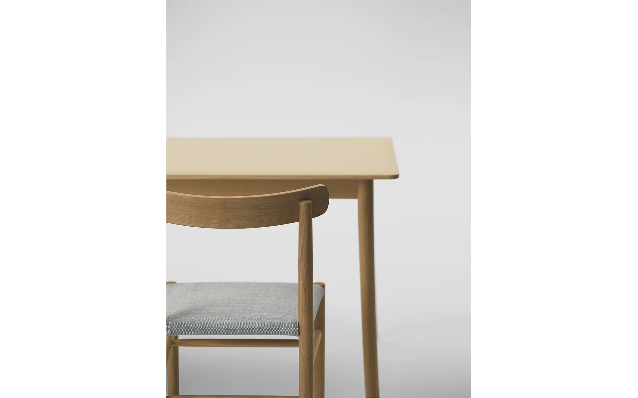 Lightwood dining table - Image 13