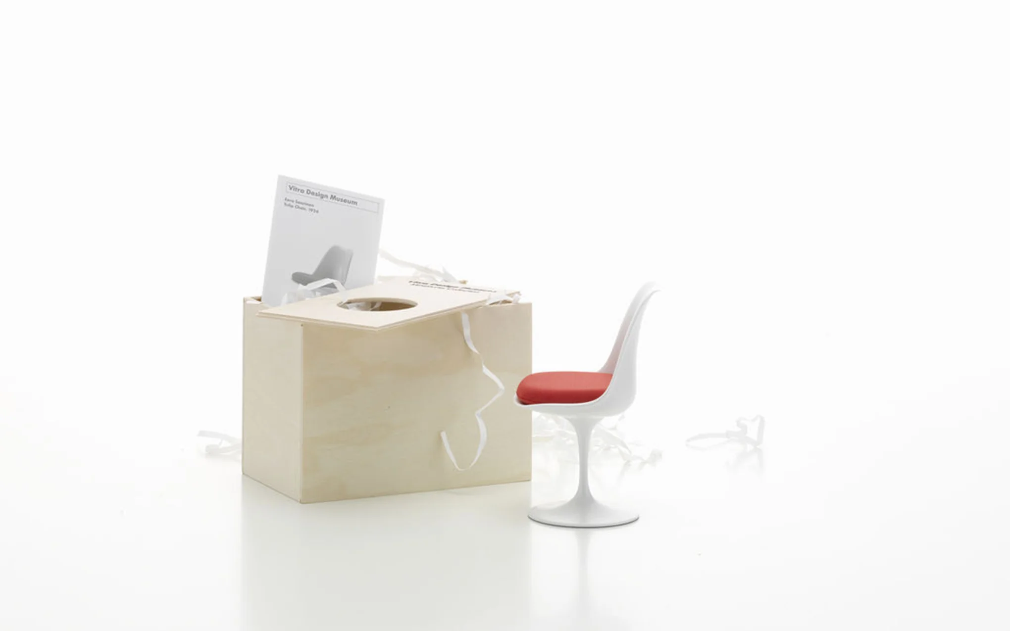 Miniatures Tulip Chair - Image 4