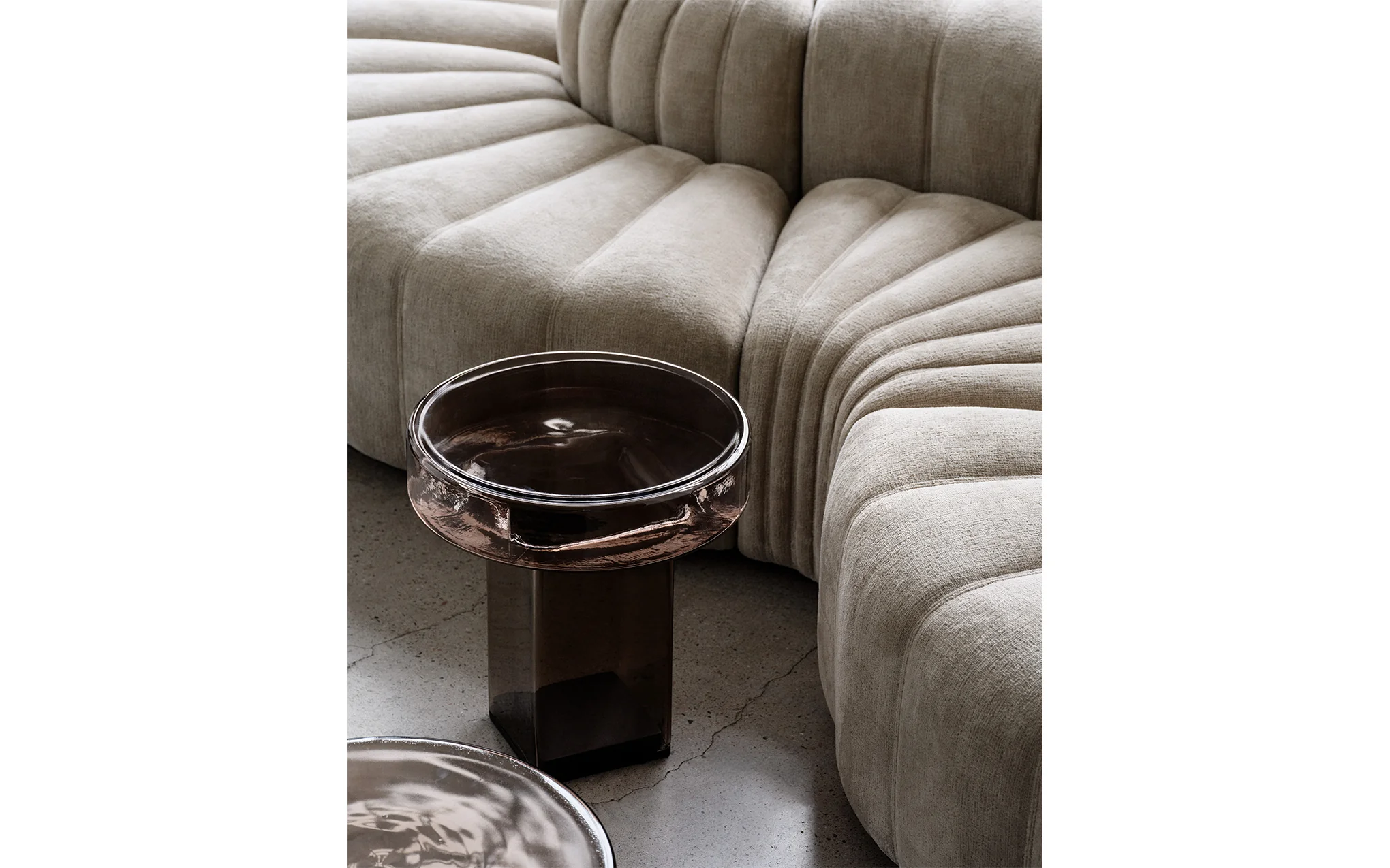 Naked side table - Image 5