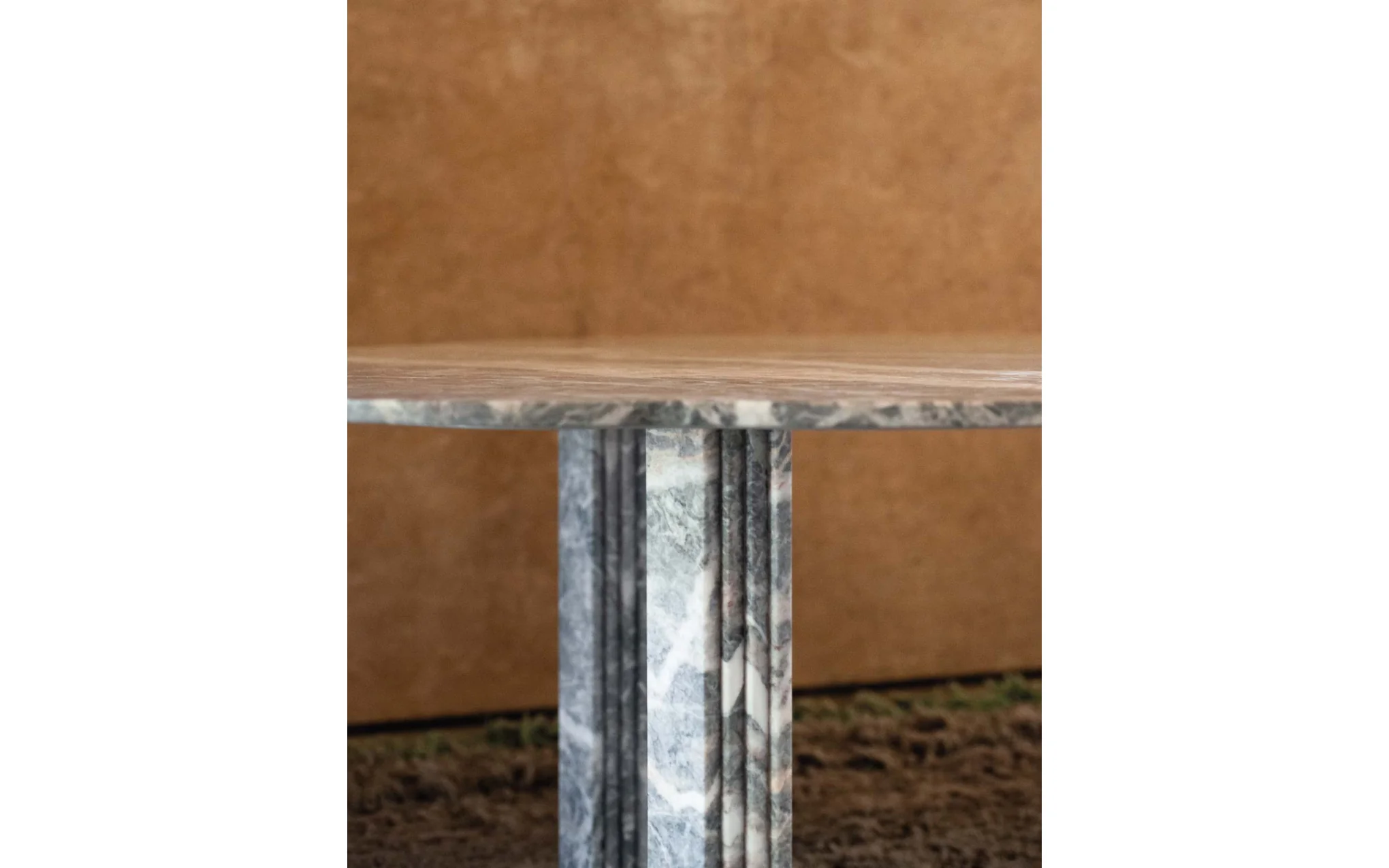 Orpheus dining table - Image 6