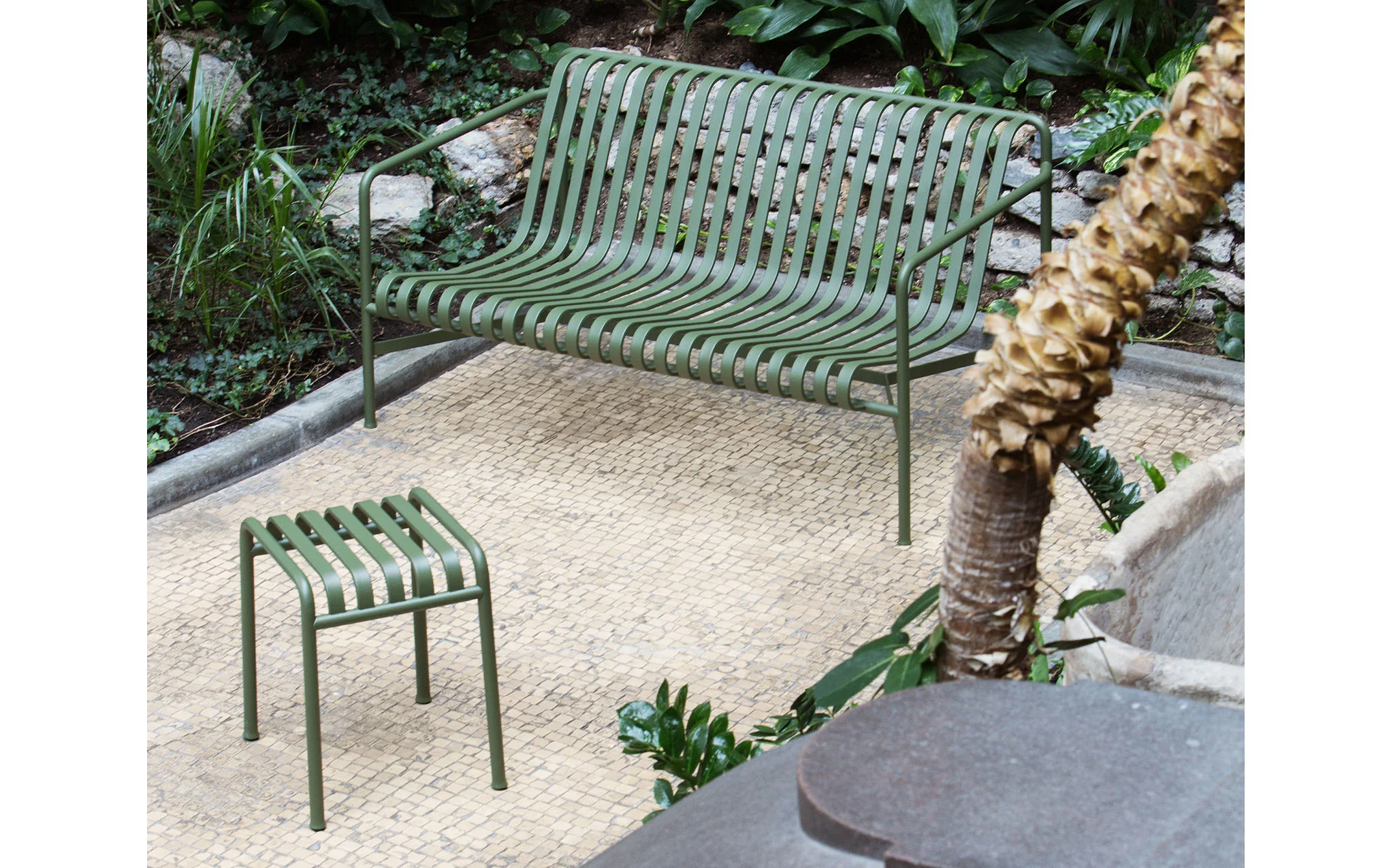Palissade stool - Image 7