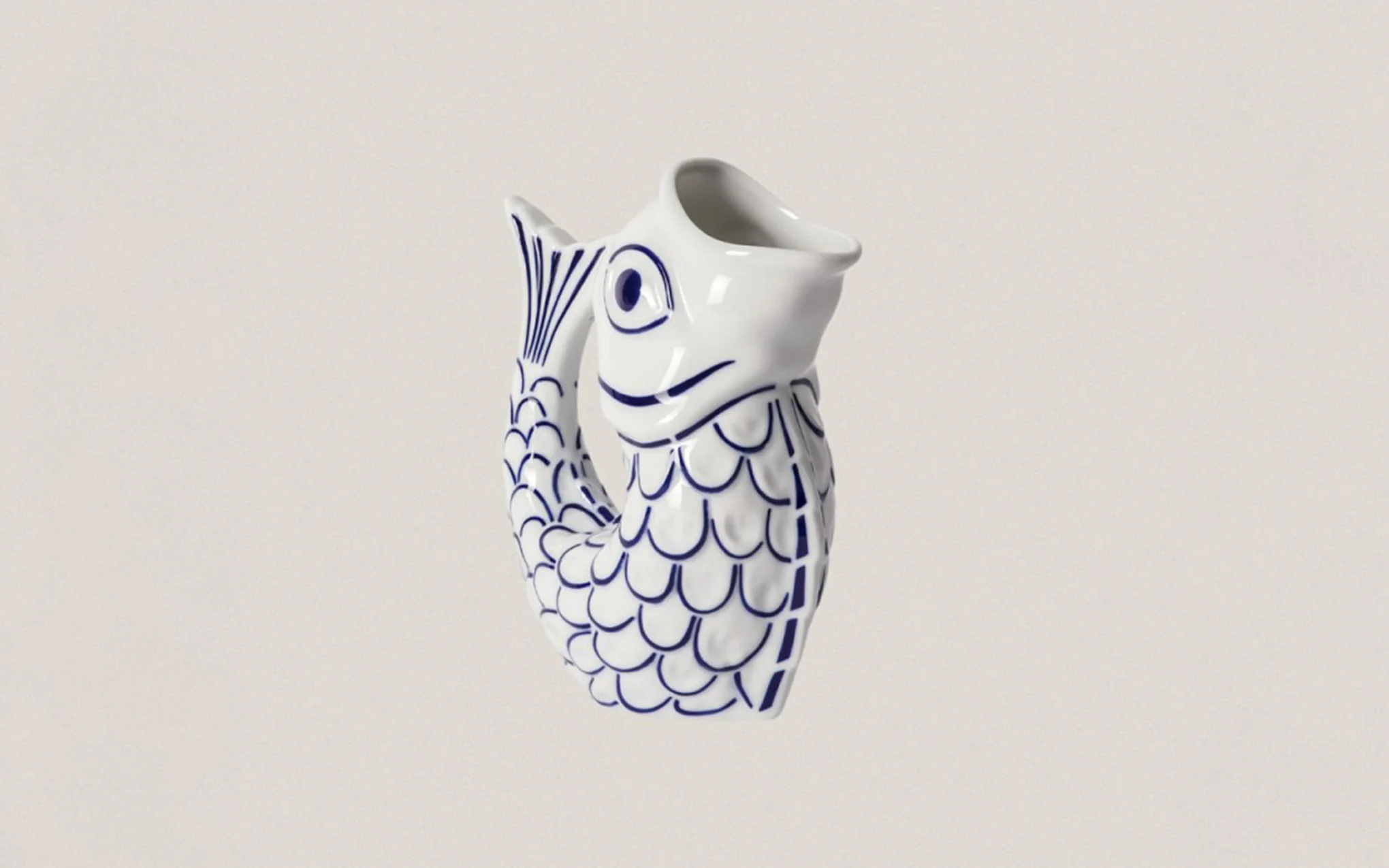Peixe fish jug - filleted - Image 5