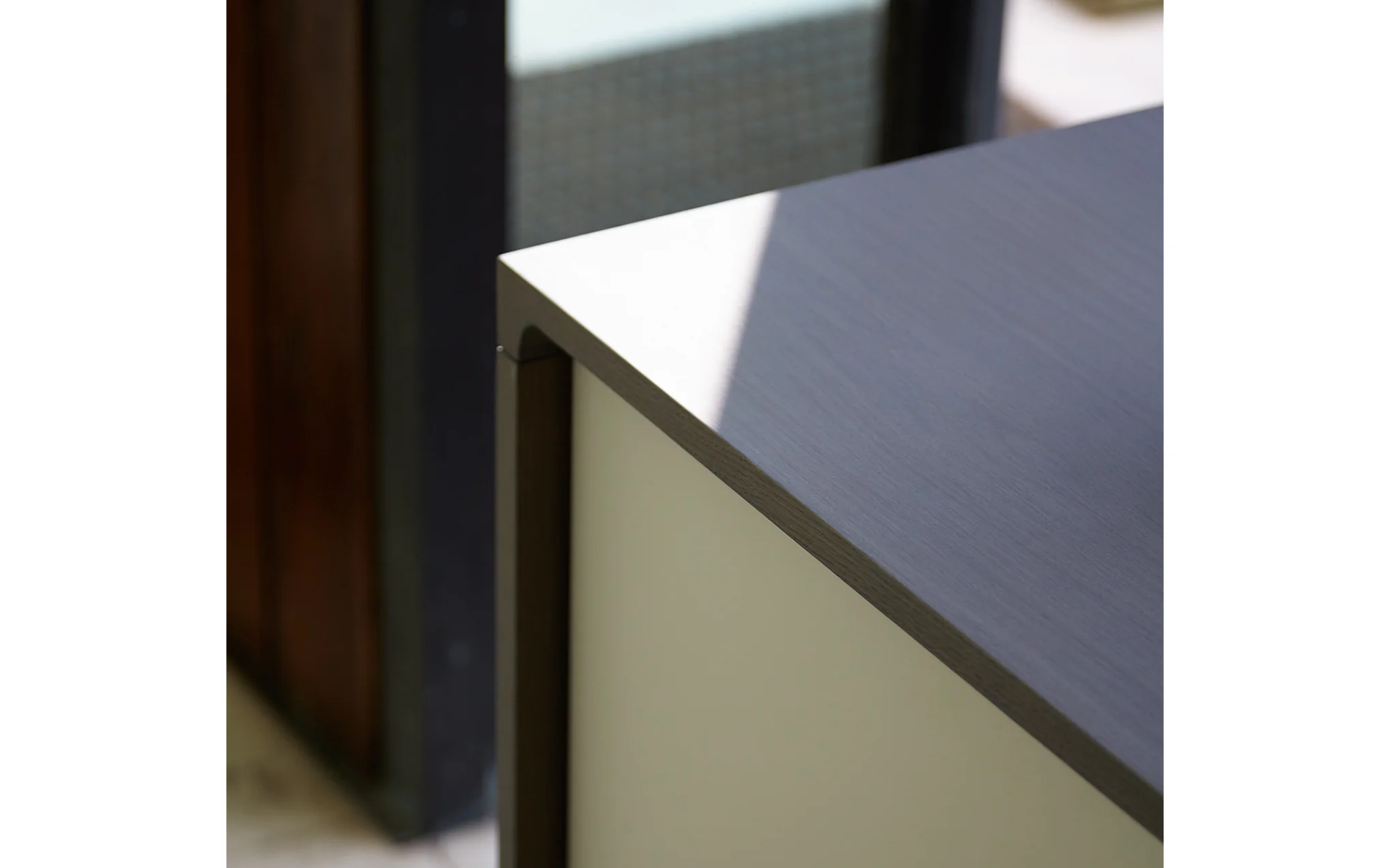 Tactile sideboard - 4 door - Image 5