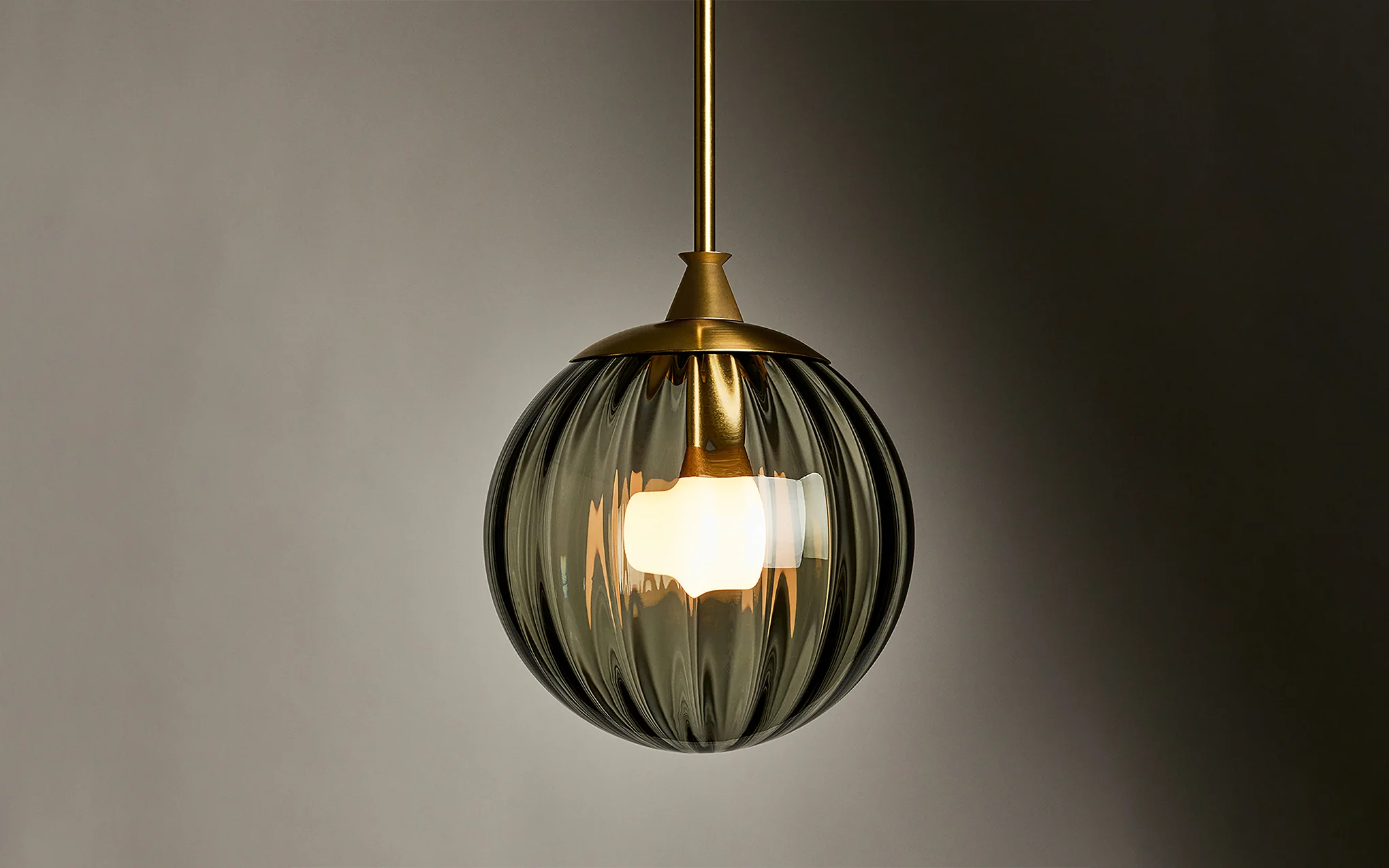 The Roll & Hill Pendant 02 - globe - Image 2